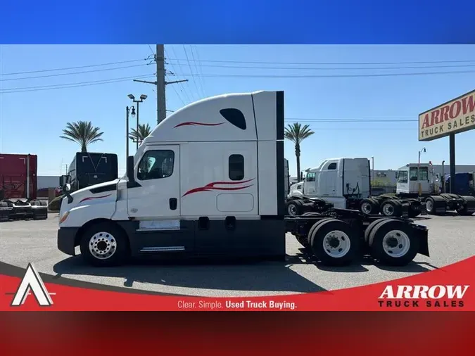 2021 FREIGHTLINER CA126