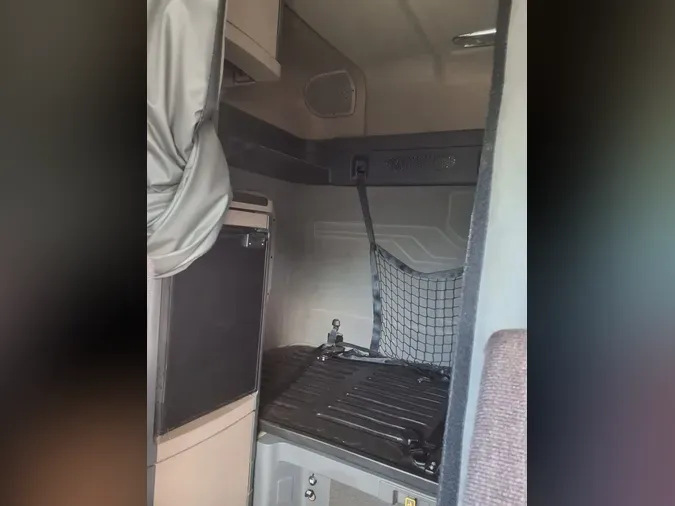 2018 FREIGHTLINER/MERCEDES CASCADIA 125