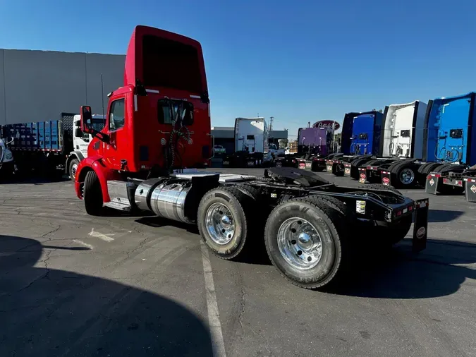 2017 Peterbilt 579