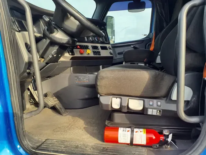 2020 FREIGHTLINER/MERCEDES NEW CASCADIA PX12664