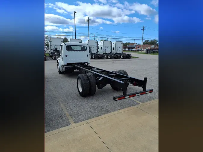 2019 FREIGHTLINER/MERCEDES M2 106