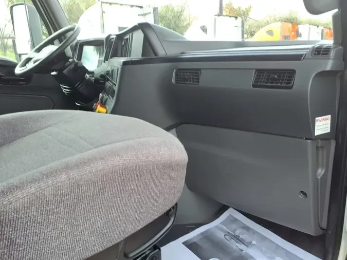 2020 NAVISTAR INTERNATIONAL LT625 SLPR CABb5fd1de68a391b890178ae9355c0a108