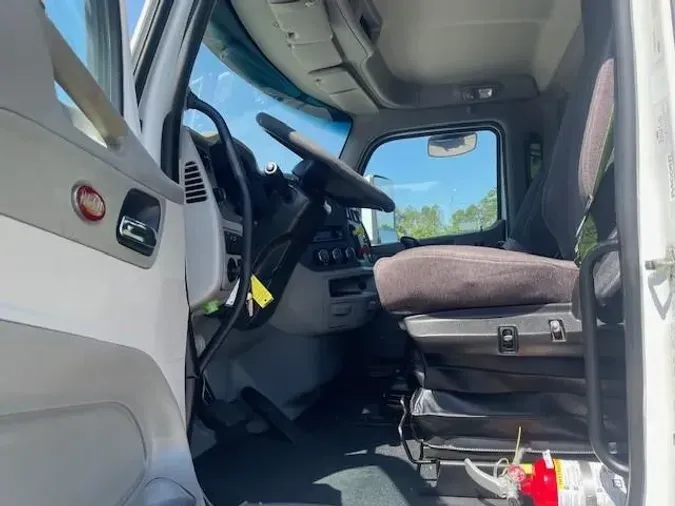 2018 Peterbilt 567