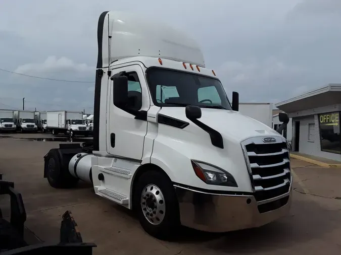 2020 FREIGHTLINER/MERCEDES NEW CASCADIA 116