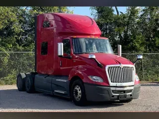 2022 INT LT625 6x4