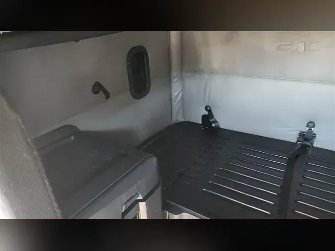 2020 FREIGHTLINER CASCADEVO1