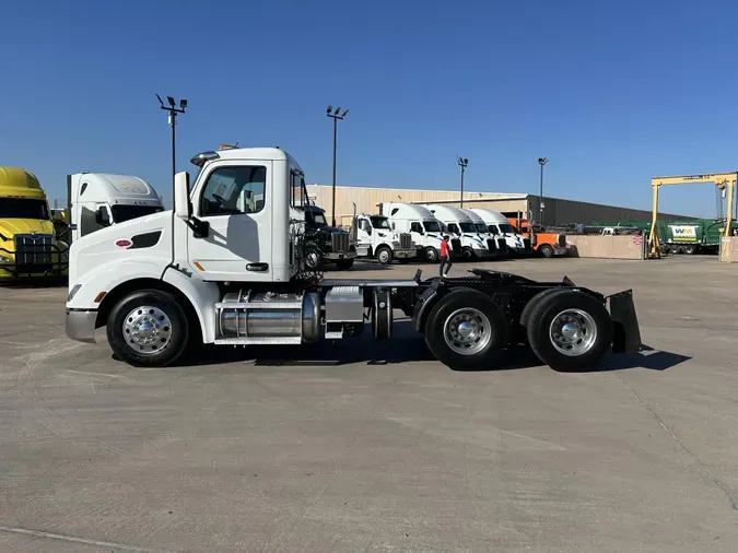 2017 Peterbilt 579