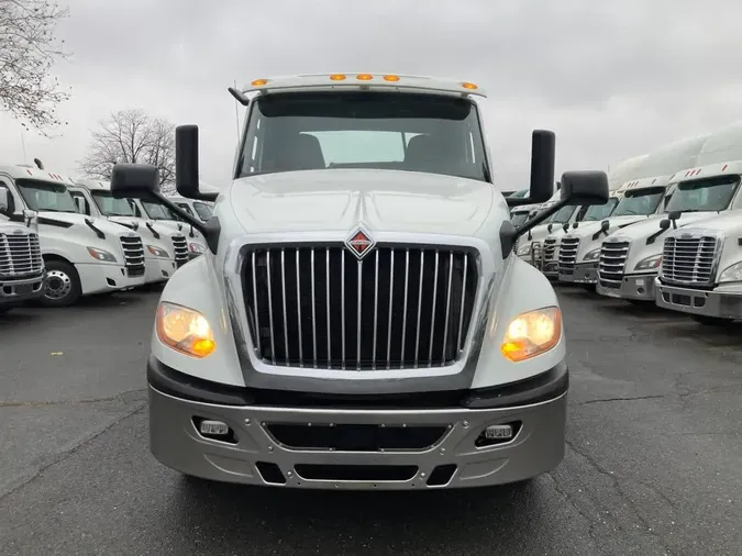 2019 NAVISTAR INTERNATIONAL LT625 DAYCAB T/A