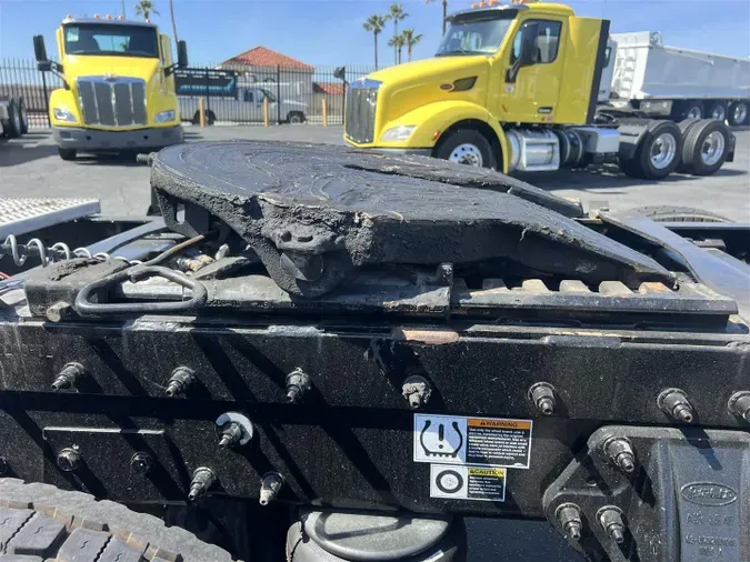 2020 Peterbilt 567