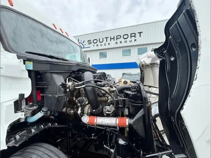 2023 Freightliner Cascadia 126