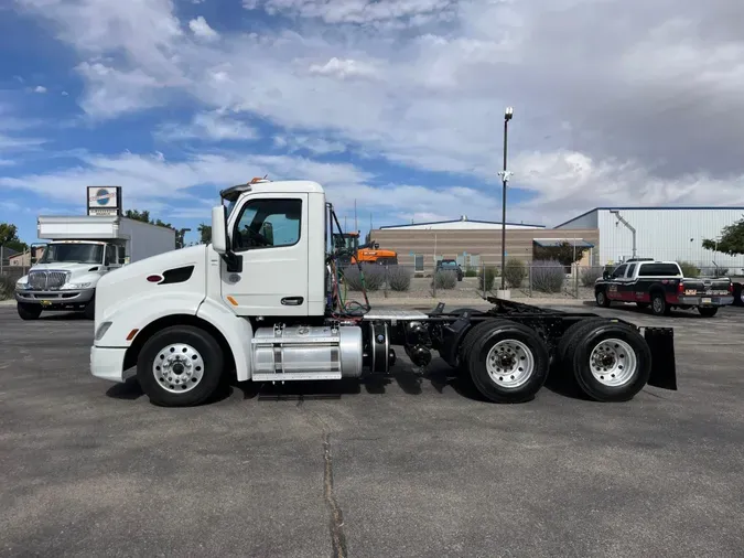 2022 Peterbilt 579b60bbe3e690ebe3a12b3ae954577a85c