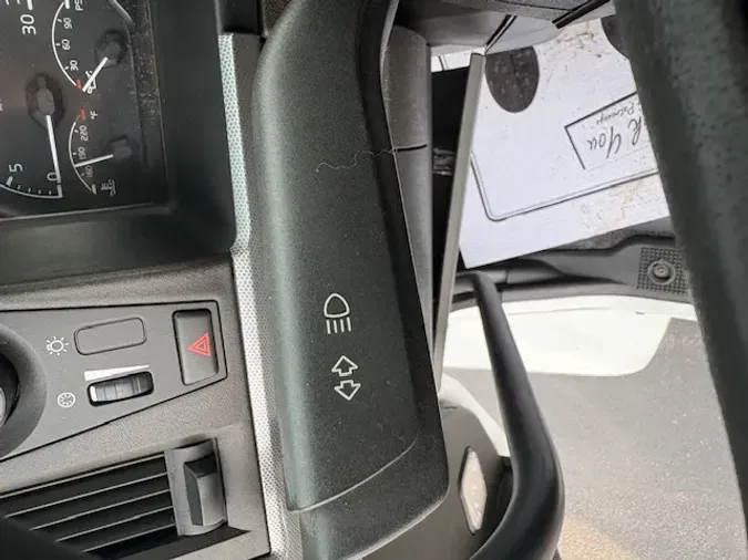 2020 VOLVO TRUCK VNL64T300