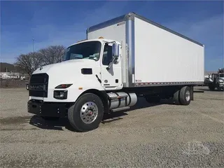 2022 Mack MD642
