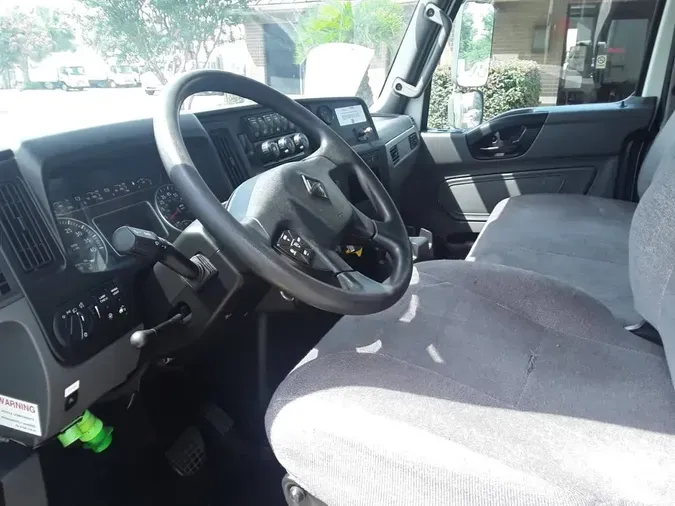 2020 NAVISTAR INTERNATIONAL MV607 (4X2)