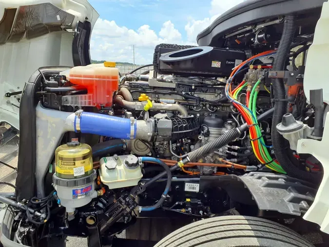 2019 FREIGHTLINER NEW CASCADIA 126
