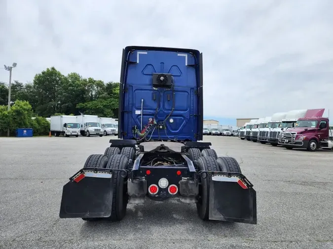 2020 FREIGHTLINER CASCADIA 125