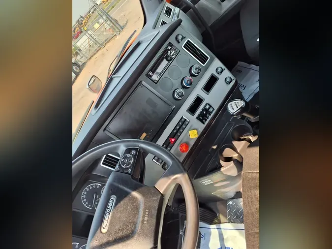 2019 FREIGHTLINER/MERCEDES NEW CASCADIA PX12664b619d26c17ae1e1839db7f7913f3b60a