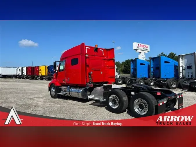 2021 VOLVO VNL740