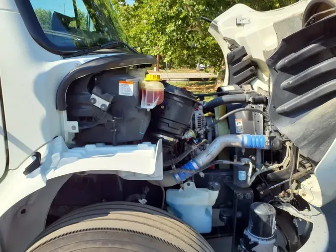 2020 FREIGHTLINER/MERCEDES M2 106