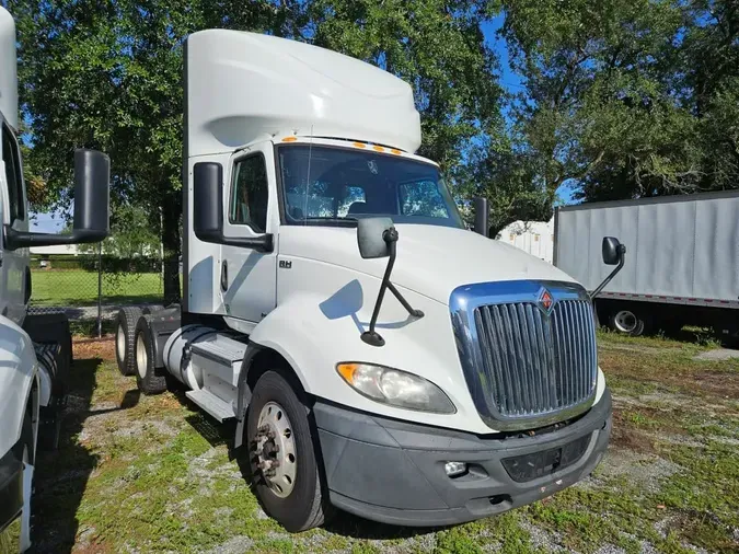 2020 NAVISTAR INTERNATIONAL RH613 DAYCAB T/A