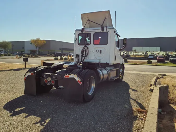 2020 FREIGHTLINER/MERCEDES NEW CASCADIA 116