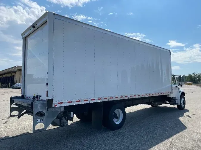 2018 Freightliner M2