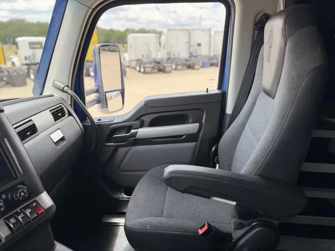2023 Kenworth T680