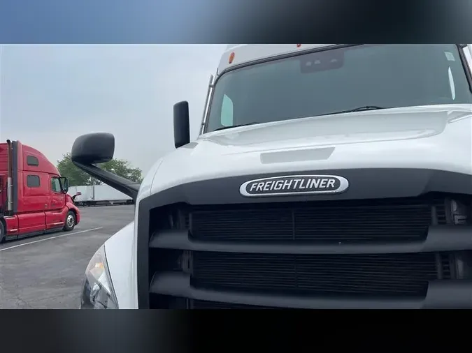 2022 FREIGHTLINER CA126