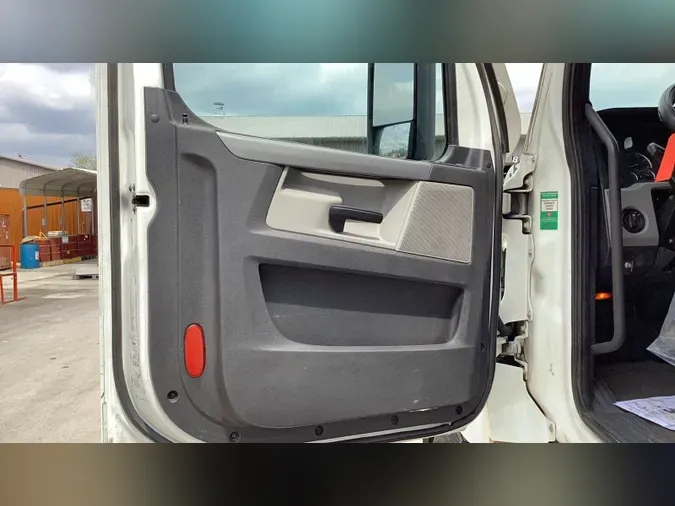 2021 Freightliner Cascadia