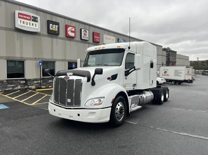 2022 Peterbilt 579