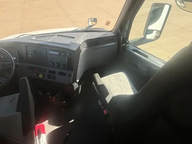 2019 Freightliner New Cascadia 126