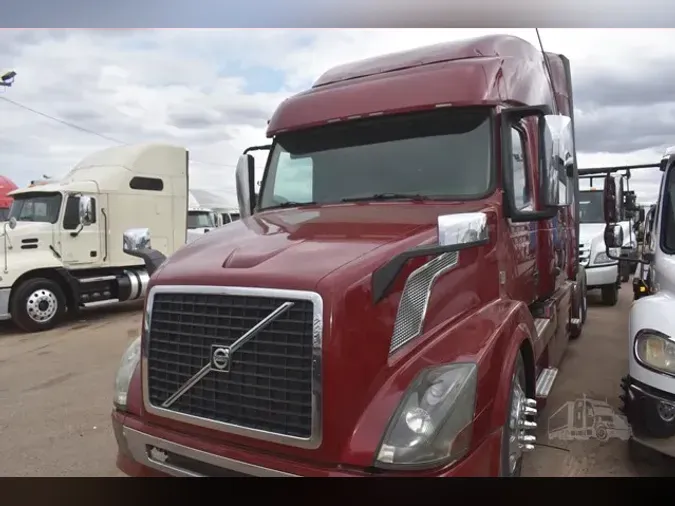 2015 VOLVO VNL64T730