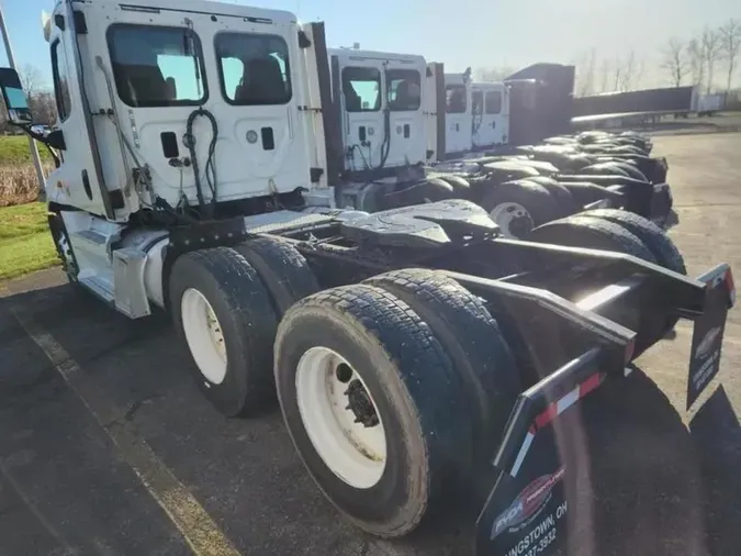 2016 Freightliner Cascadia