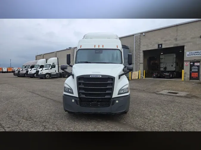 2022 Freightliner Cascadia 126