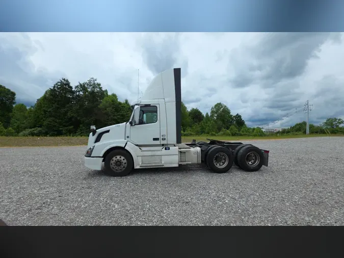 2018 Volvo VNL300