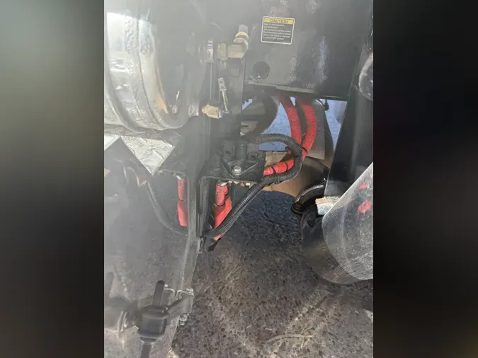 2023 Peterbilt 389b63a1f88264adbf138407f92968d2a5a