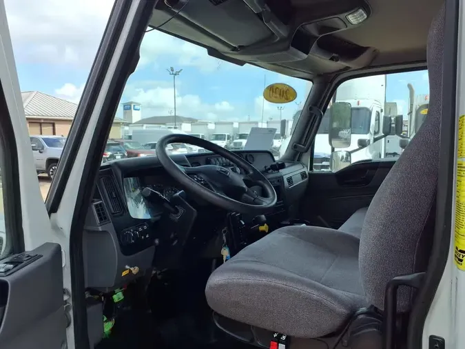 2020 NAVISTAR INTERNATIONAL MV607 (4X2)