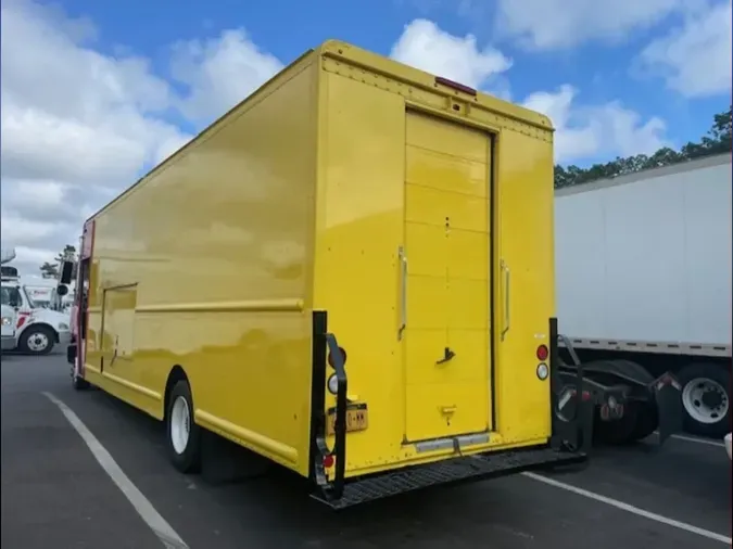 2017 FRTLR CUSTOM CHASSIS CORP MT55