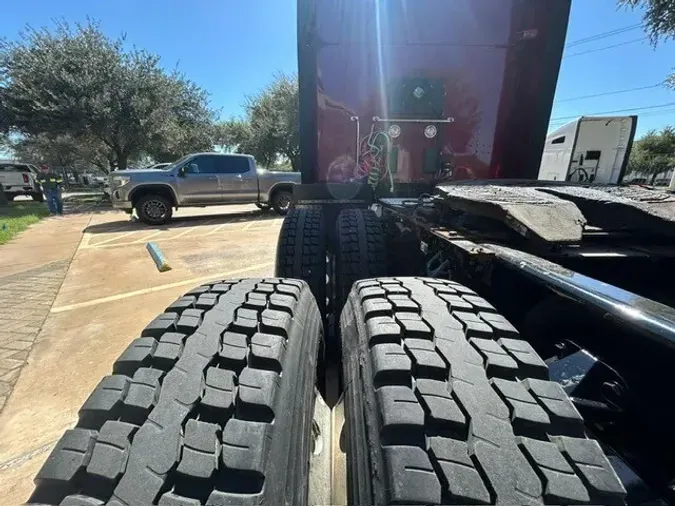 2022 Kenworth T680