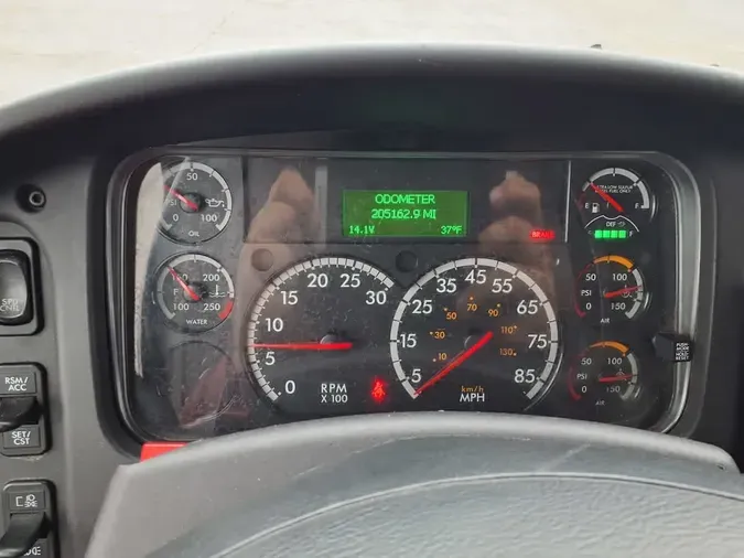 2019 FREIGHTLINER/MERCEDES M2 106