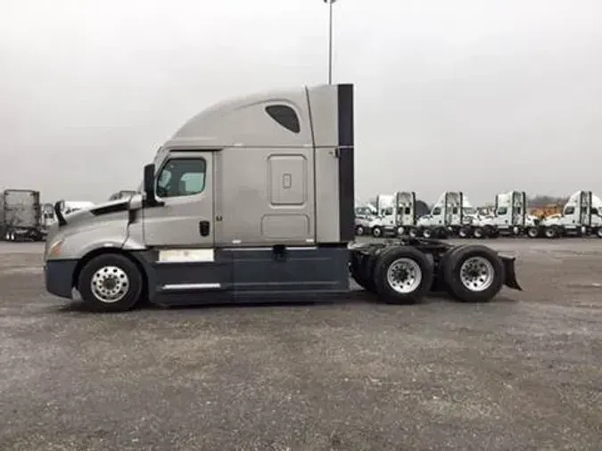 2023 Freightliner Cascadia