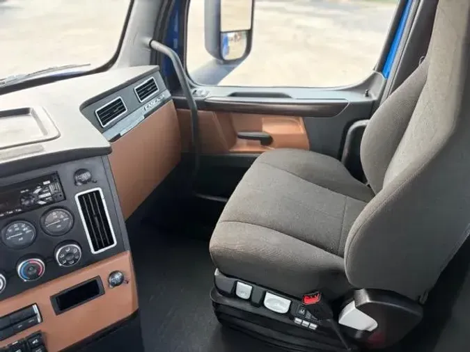 2020 Freightliner Cascadiab64b166b4fe44a01ea75a9d1b44a10f9