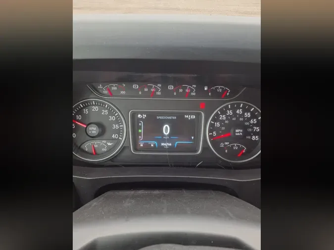 2019 NAVISTAR INTERNATIONAL MV607 (4X2)
