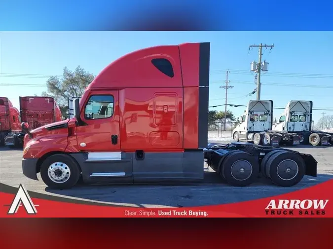 2021 FREIGHTLINER CA126