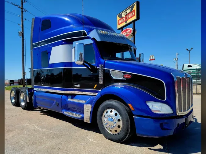 2020 Peterbilt 579b65b1585af5c18f01ec0884b7a15da8f
