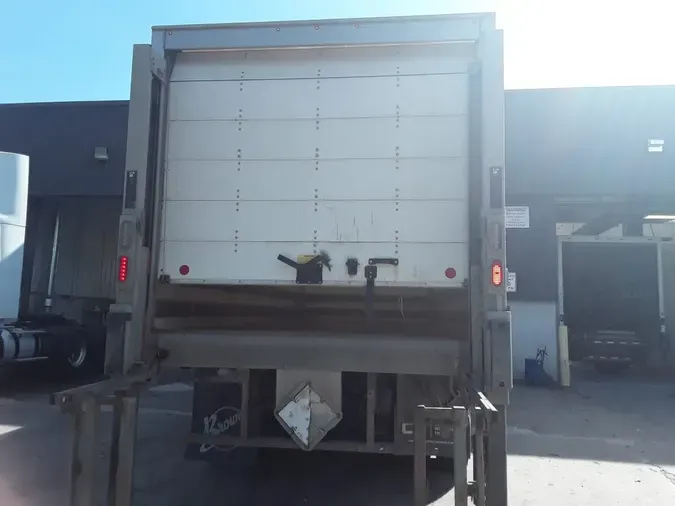 2018 FREIGHTLINER M2 106