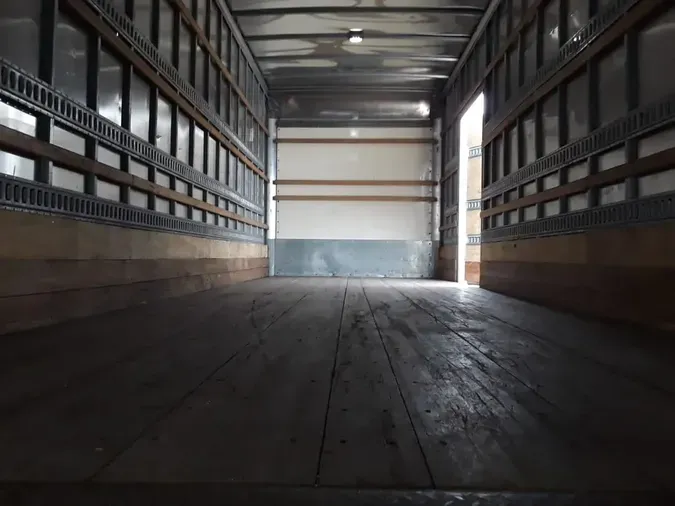 2018 FREIGHTLINER/MERCEDES M2 106