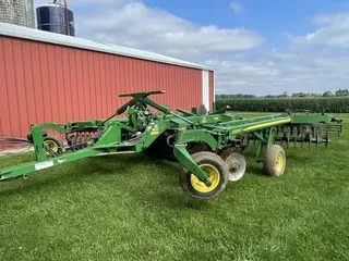 2013 John Deere 2623VT
