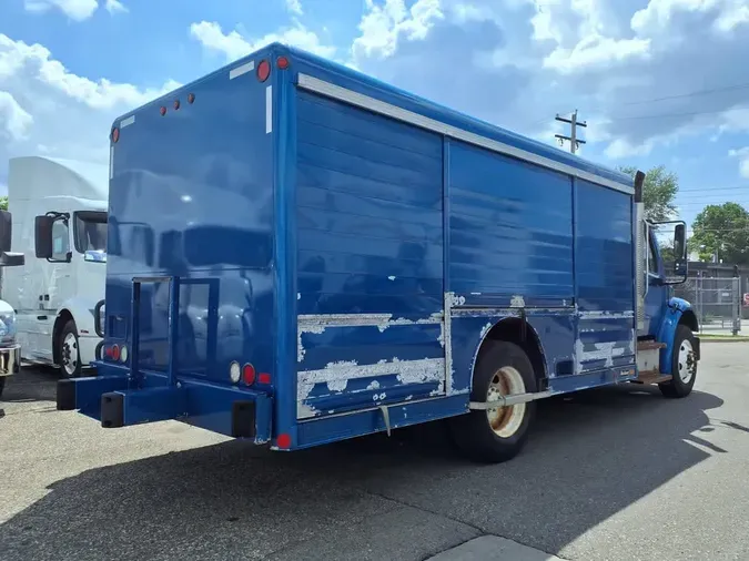 2017 FREIGHTLINER M2 106