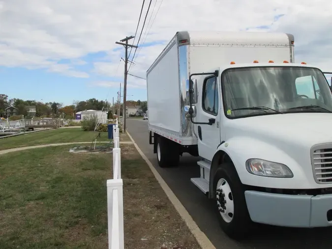 2019 FREIGHTLINER M2